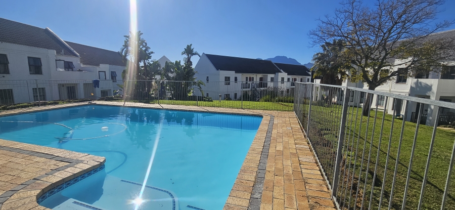 To Let 3 Bedroom Property for Rent in Paradyskloof Western Cape